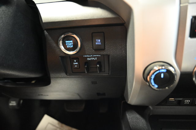 Used 2020 Toyota Tundra SR5 w/ TRD Sport Package AWD/4WD image 21