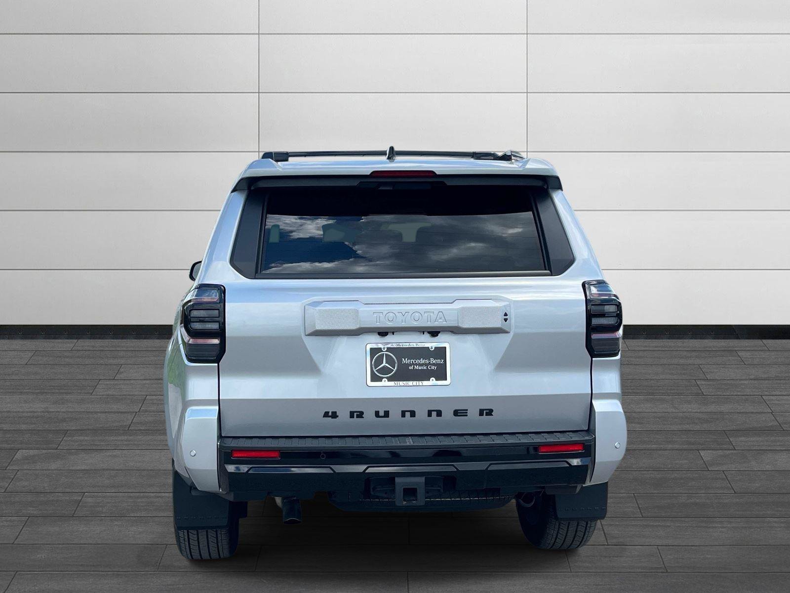 Used 2025 Toyota 4Runner TRD Sport Premium w/ Tow Technology Package AWD/4WD image 4