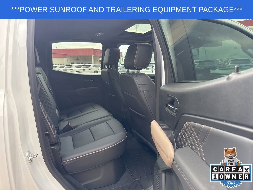 Used 2024 GMC Canyon Denali image 27