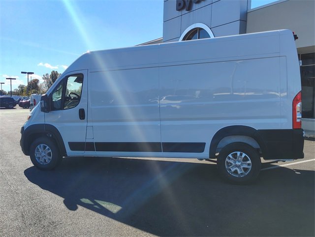 New 2026 RAM ProMaster 2500 w/ Quick Order Package 22G SLT image 9