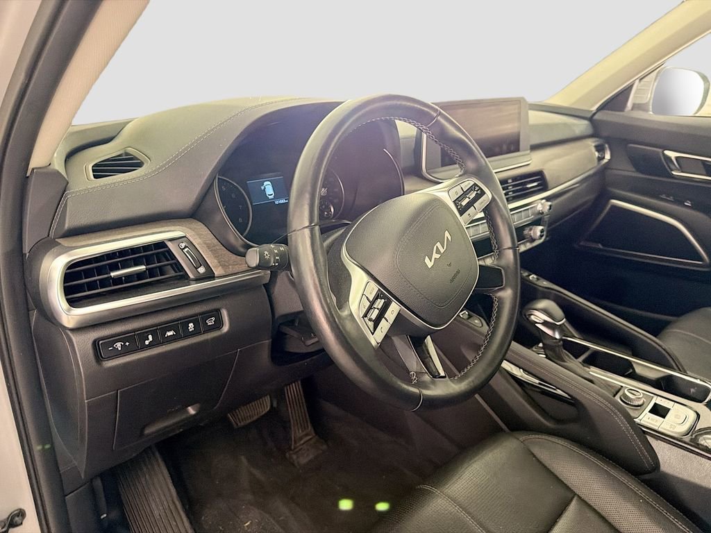 Used 2022 Kia Telluride EX w/ EX Premium Package AWD/4WD image 9