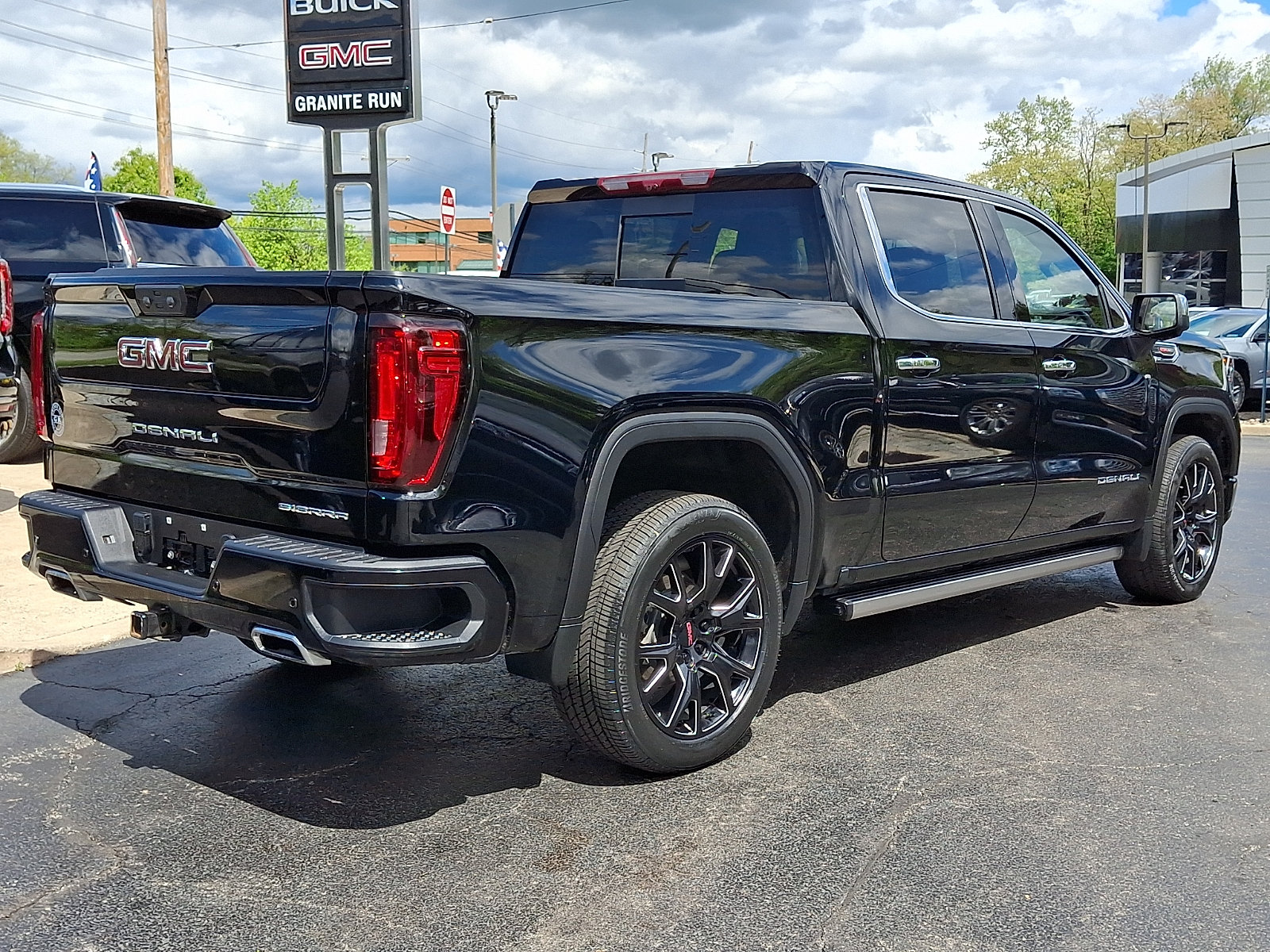 Used 2023 GMC Sierra 1500 Denali w/ Denali Reserve Package AWD/4WD image 6