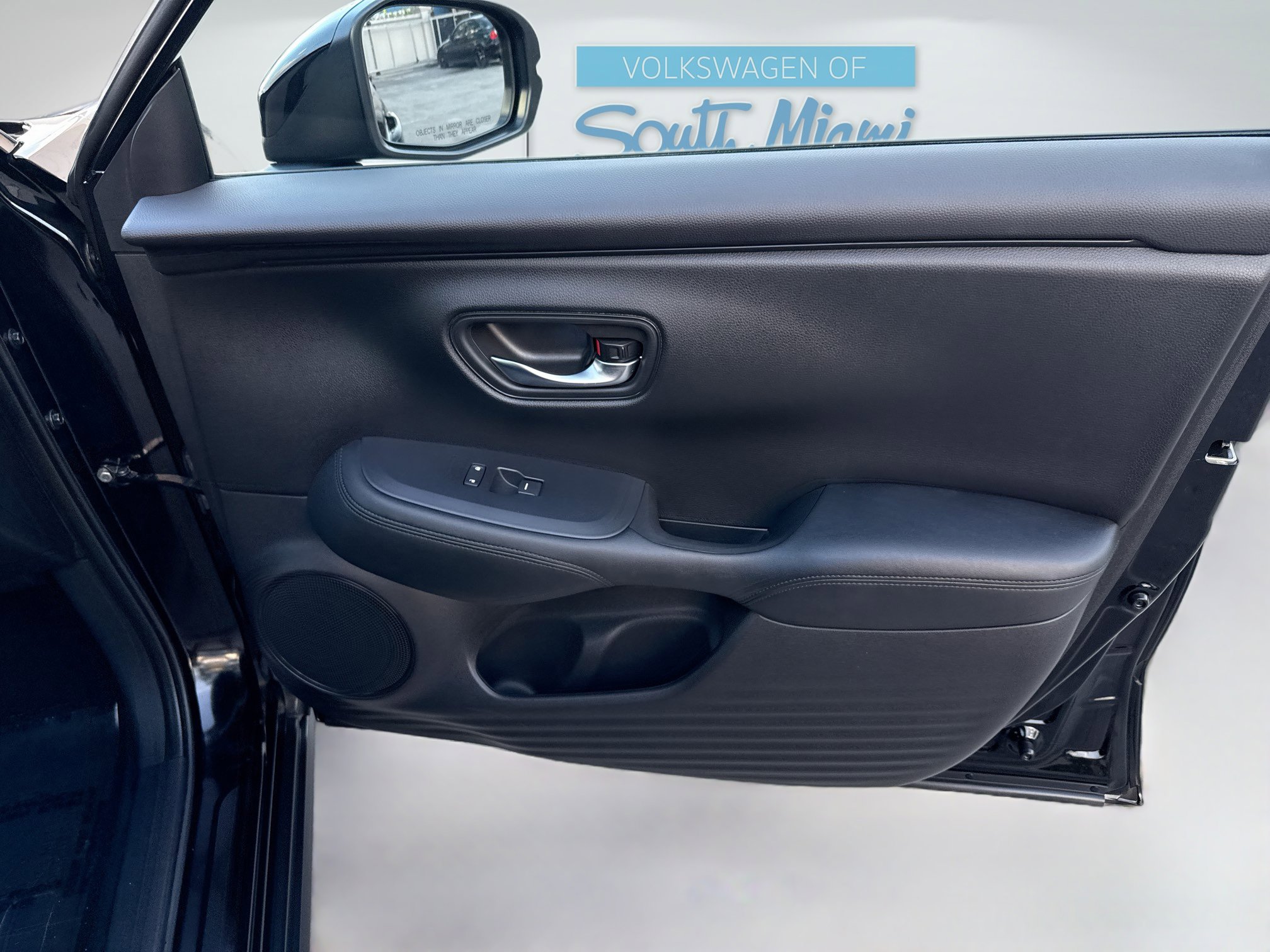 Used 2023 Honda HR-V LX image 32