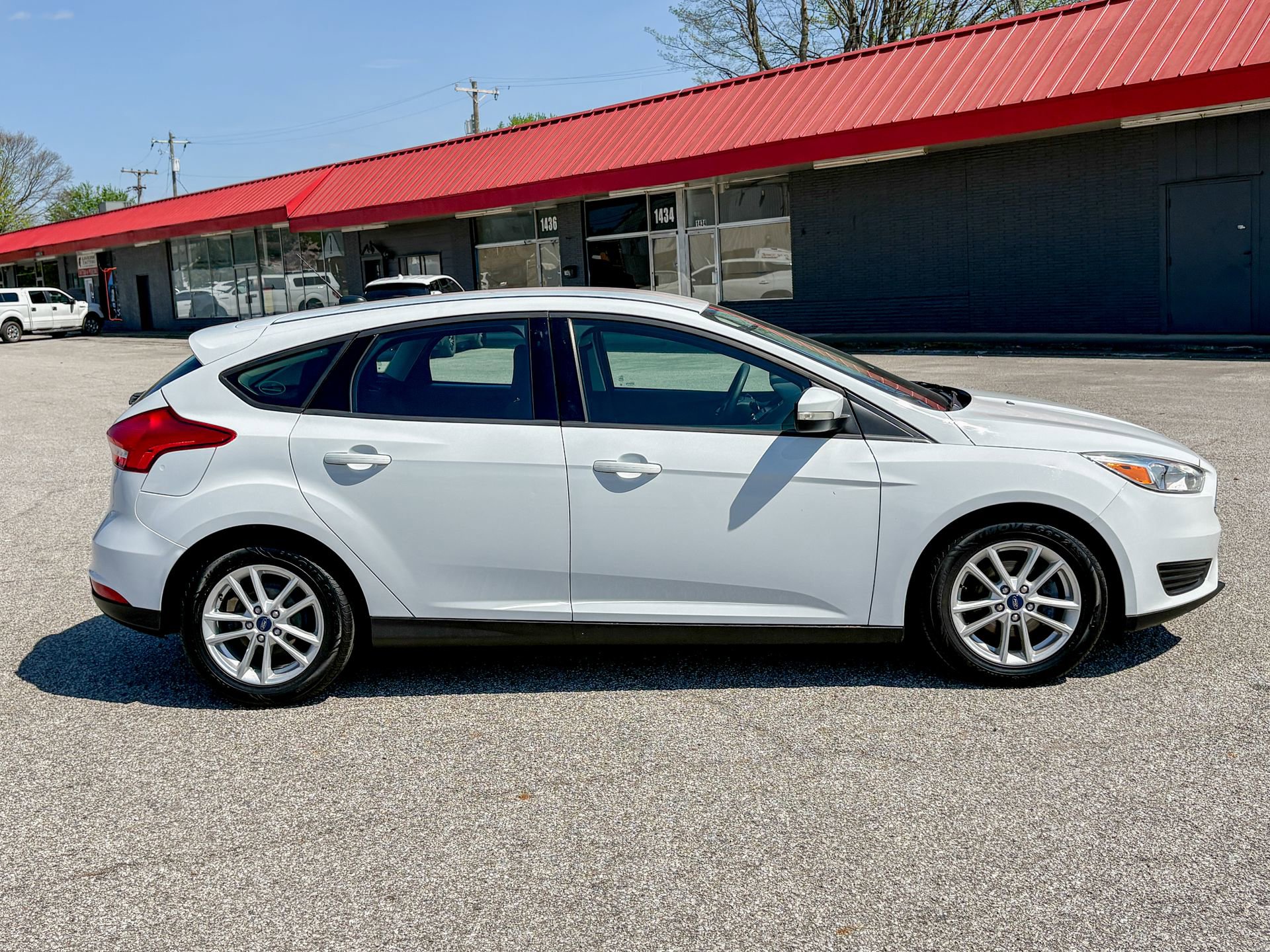 Used 2017 Ford Focus SE image 11