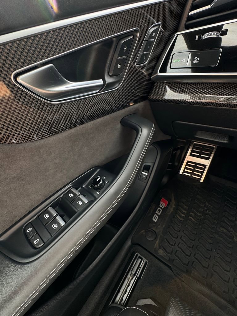 Used 2022 Audi SQ8 Prestige w/ Prestige Package AWD/4WD image 18