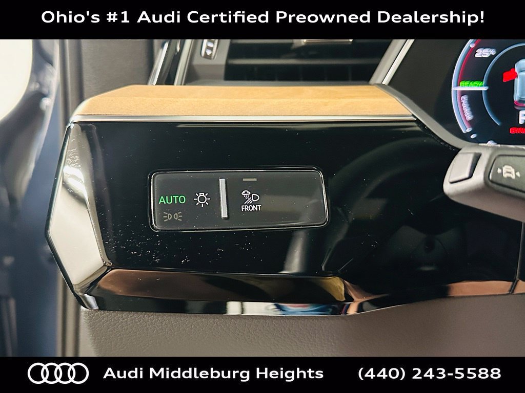 Used 2024 Audi Q8 e-tron Premium Plus w/ Premium Plus Package AWD/4WD image 18
