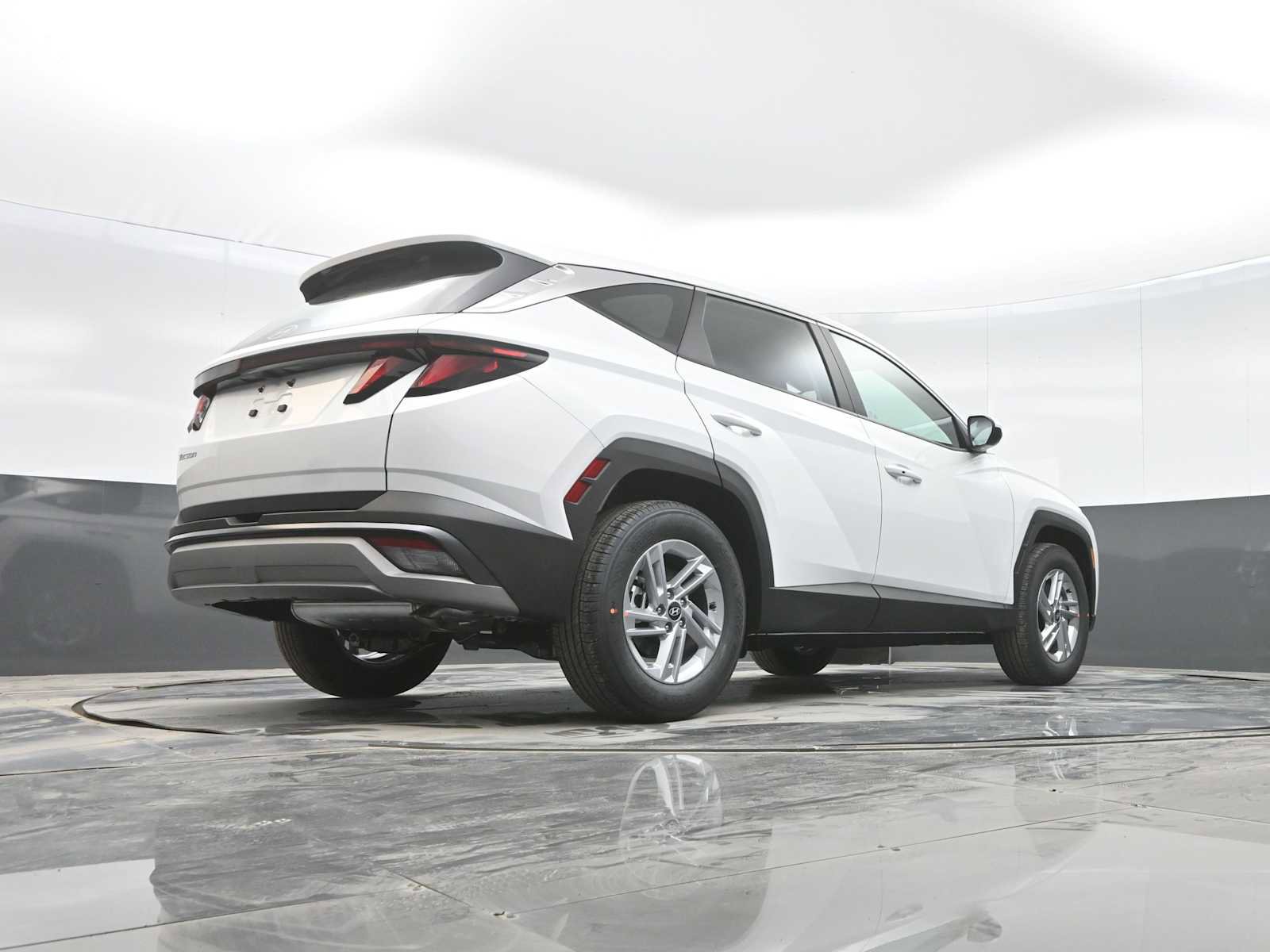 New 2026 Hyundai Tucson SE image 28