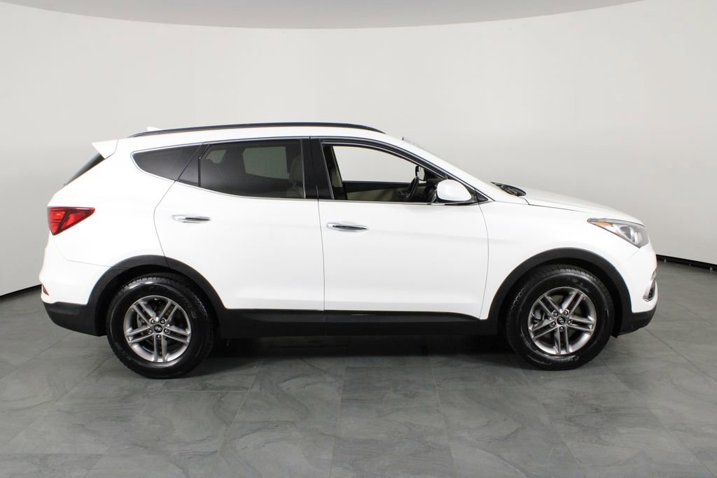 Used 2017 Hyundai Santa Fe Sport image 13