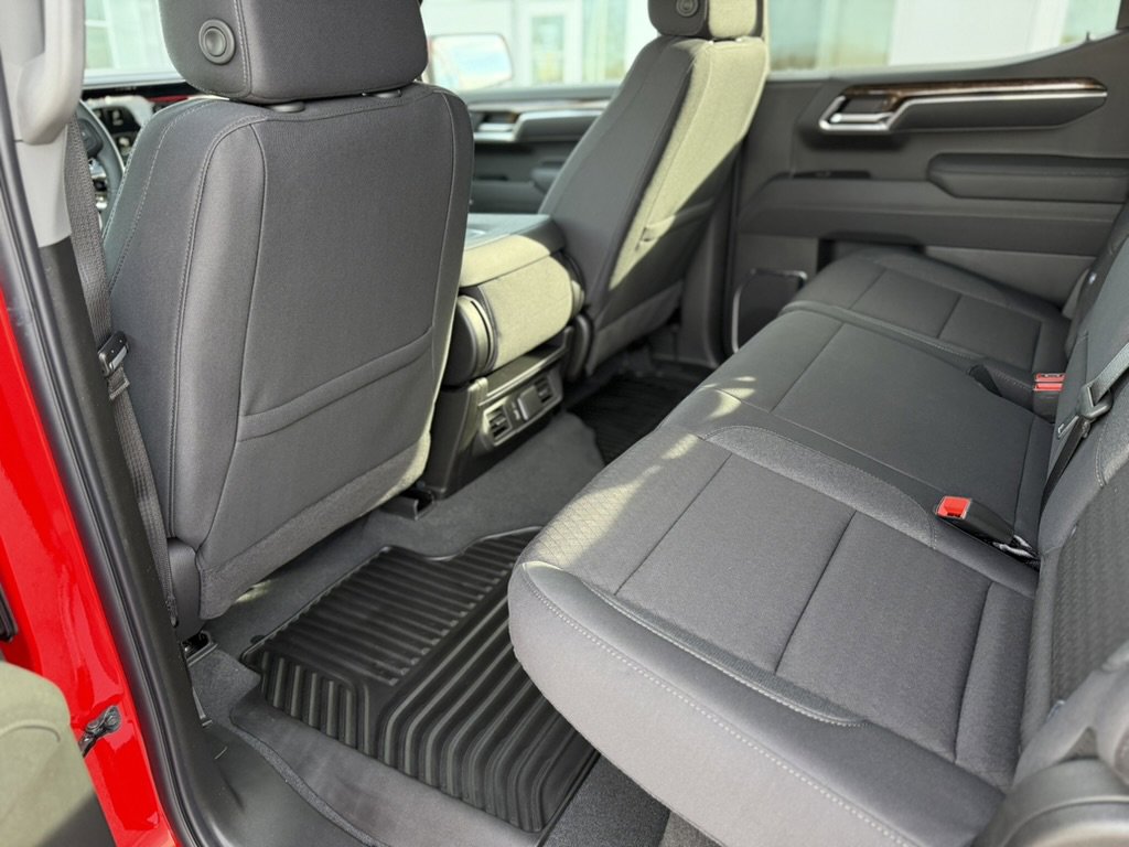 New 2026 GMC Sierra 1500 Elevation image 11