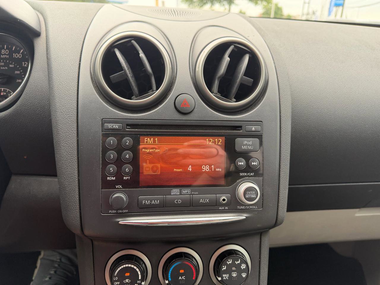Used 2011 Nissan Rogue SV FWD image 50
