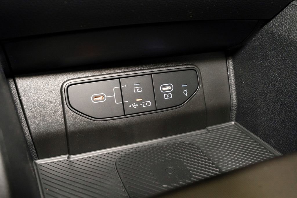 New 2026 Kia Sportage EX FWD image 16