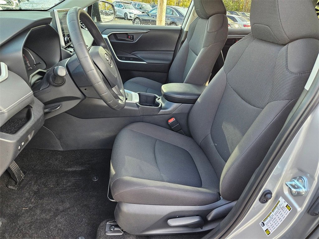 Certified 2025 Toyota RAV4 LE image 10