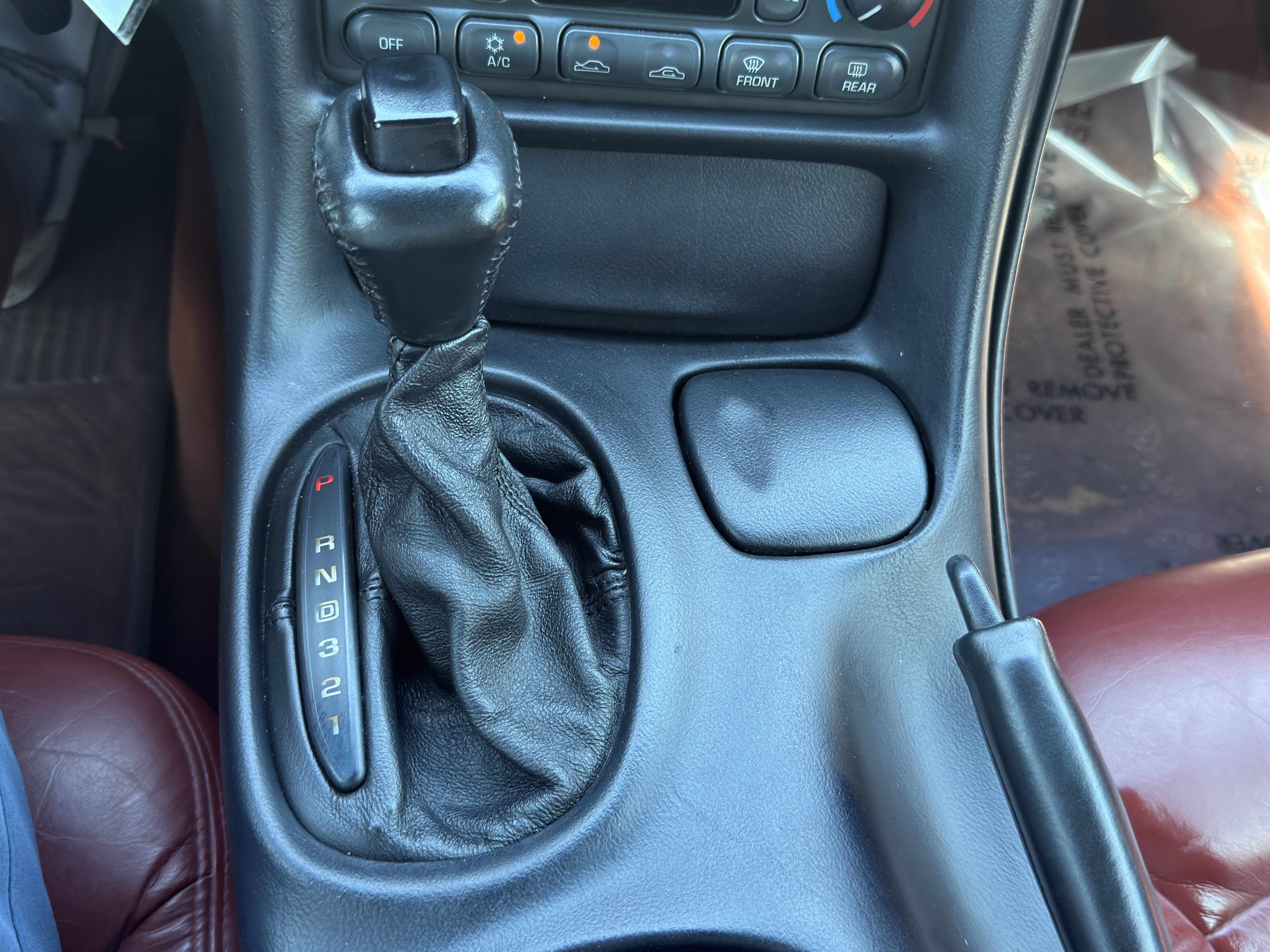 Used 1997 Chevrolet Corvette Coupe w/ Memory Pkg RWD image 25
