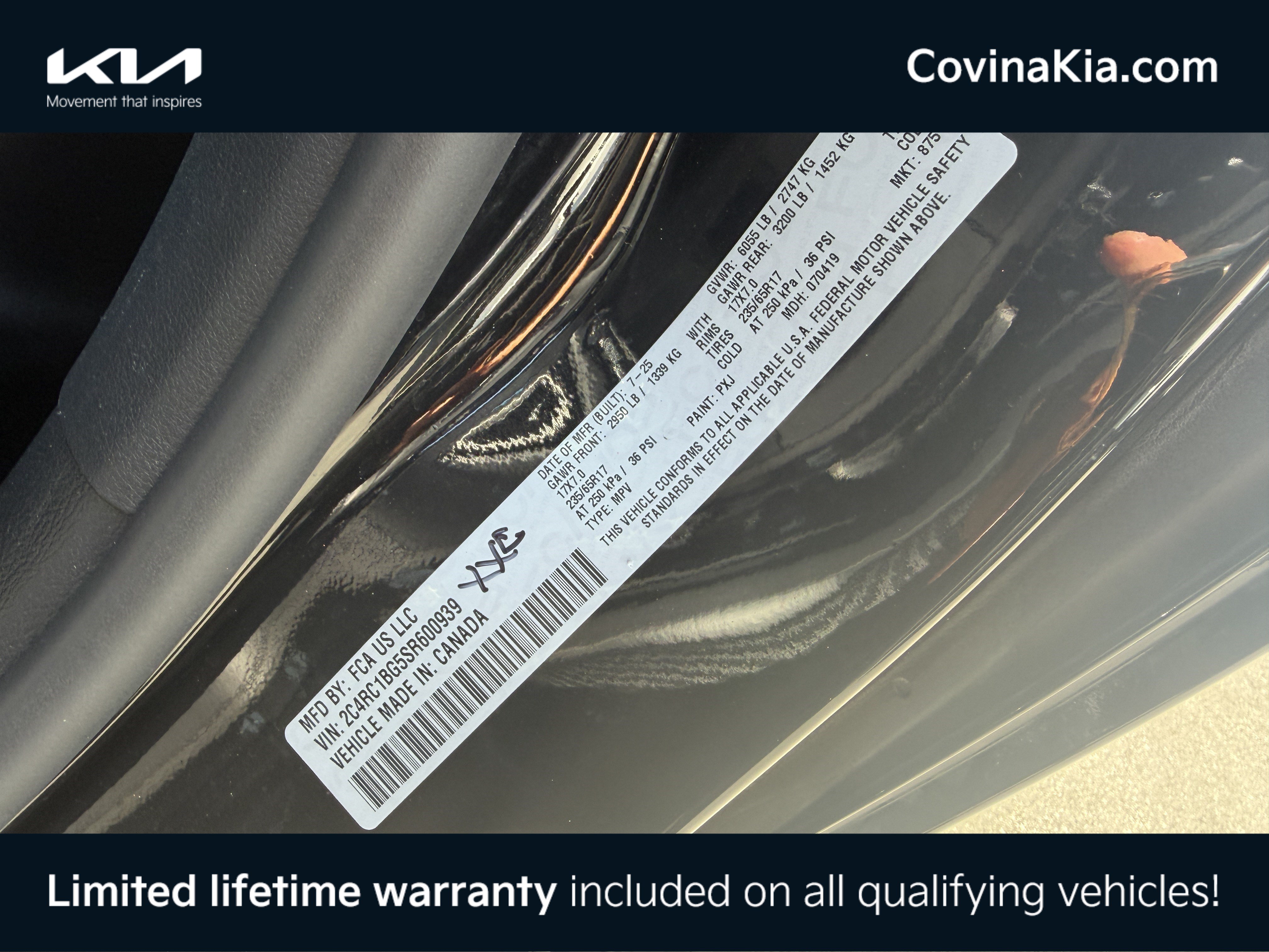 Used 2025 Chrysler Pacifica Select FWD image 30