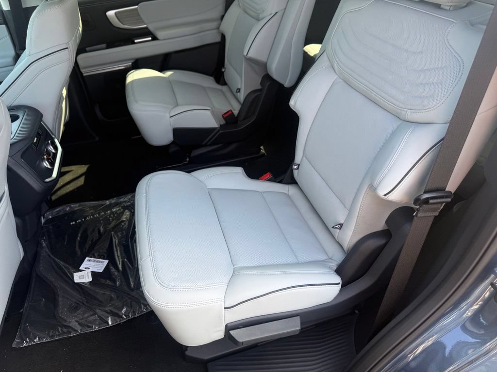 New 2027 Ford Expedition Platinum w/ Platinum Ultimate Package AWD/4WD image 40