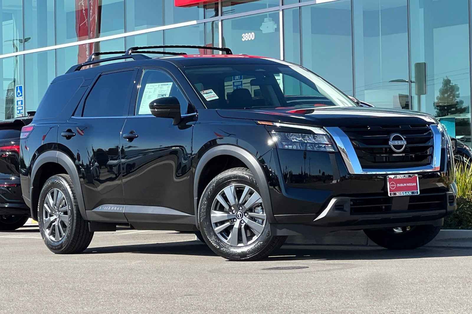 New 2025 Nissan Pathfinder SV w/ Cargo Package image 2