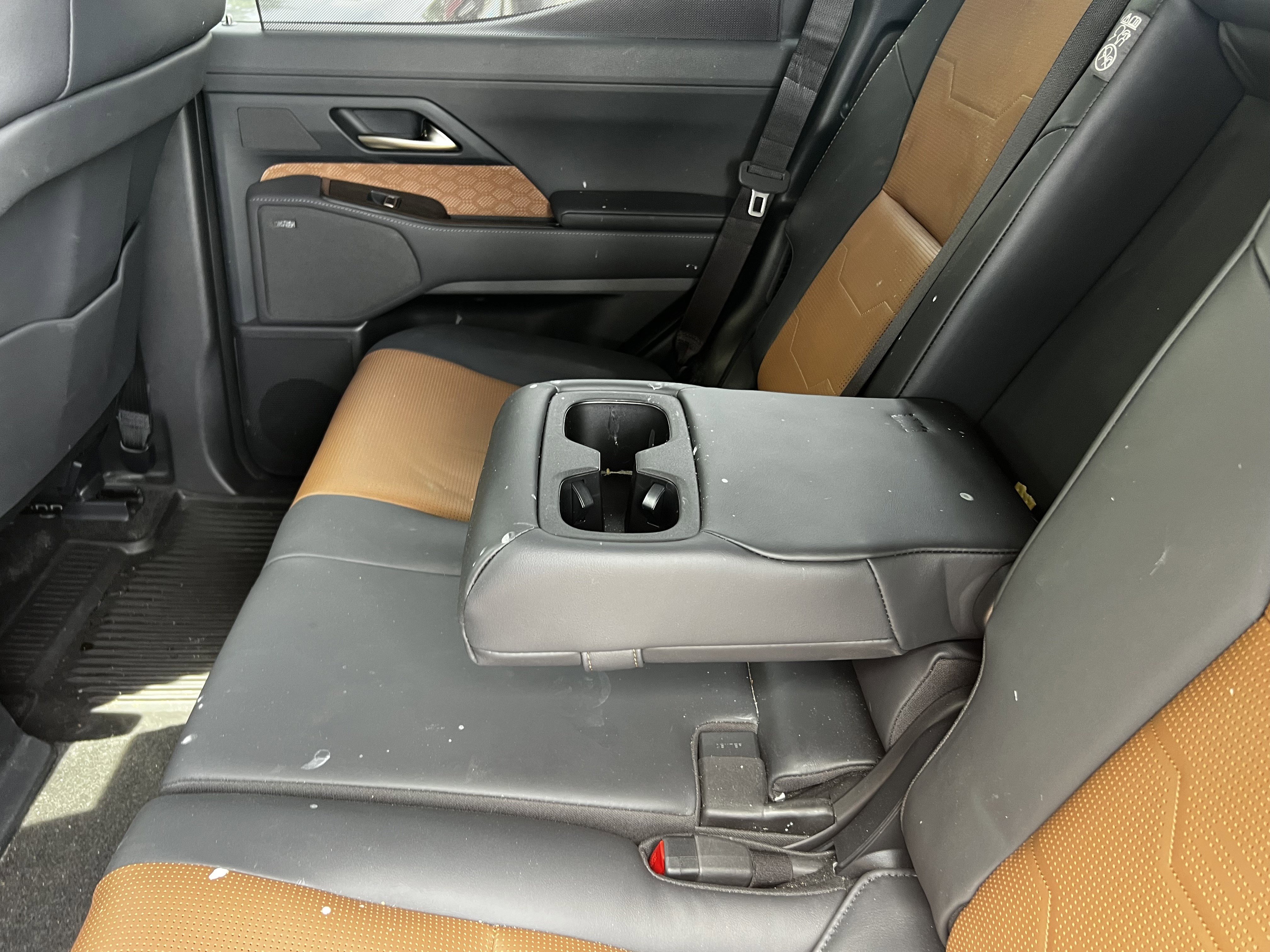 Certified 2025 Lexus GX 550 w/ Accessory Package (2T) AWD/4WD image 40