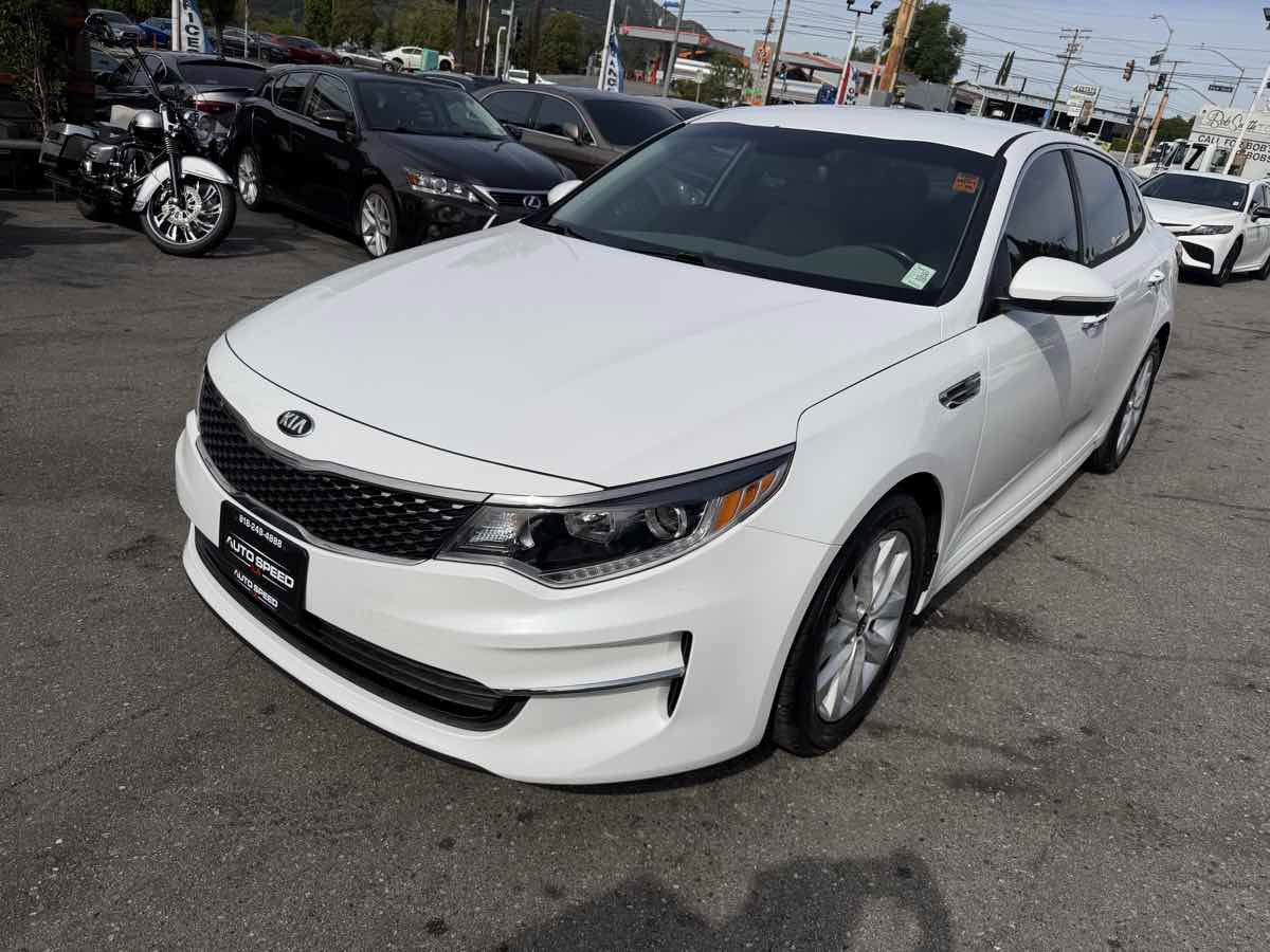 Used 2018 Kia Optima EX image 3