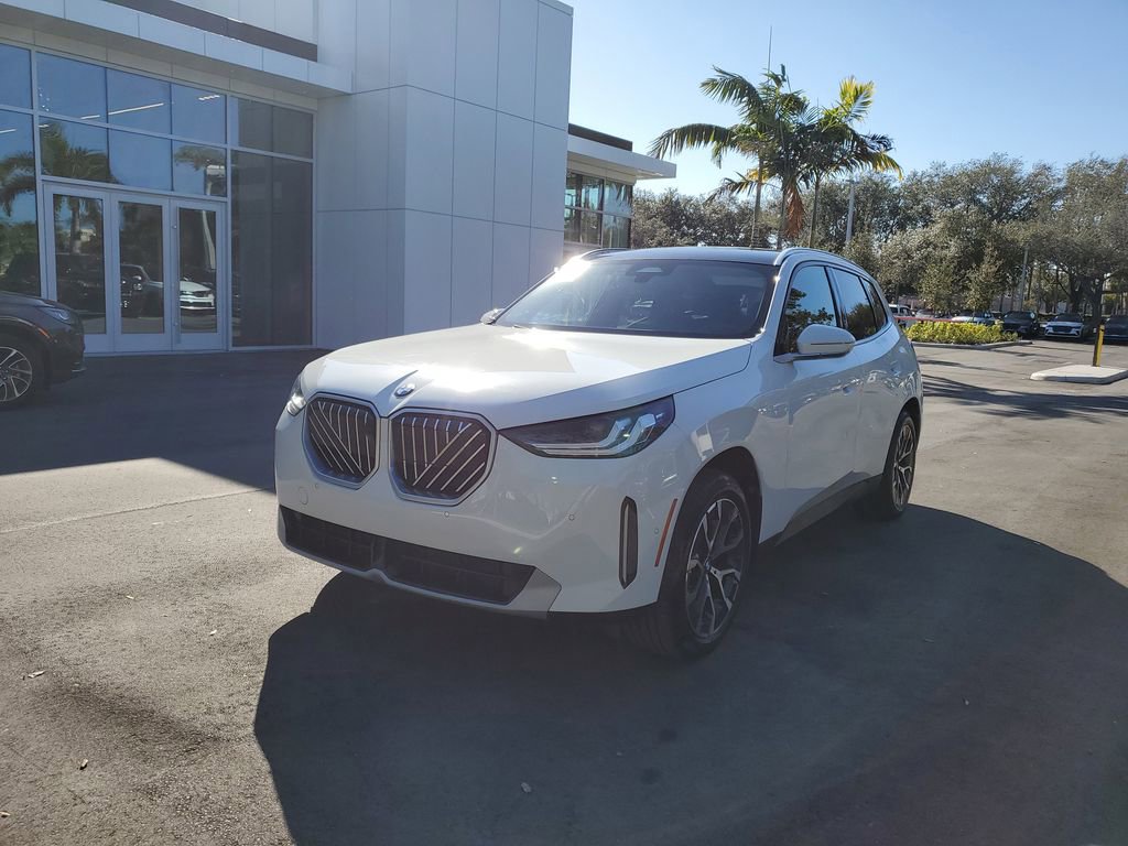 Used 2025 BMW X3 xDrive30i image 2