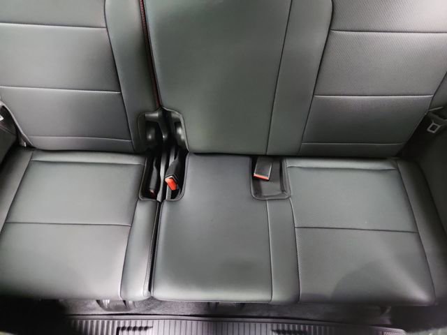 Used 2024 Chevrolet Traverse RS w/ LPO, Floor Liner Package image 35