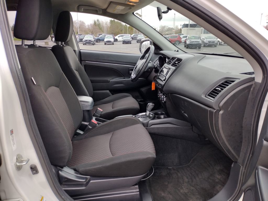 Used 2017 Mitsubishi Outlander Sport ES image 19