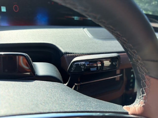 New 2026 Lincoln Navigator L Reserve AWD/4WD image 26