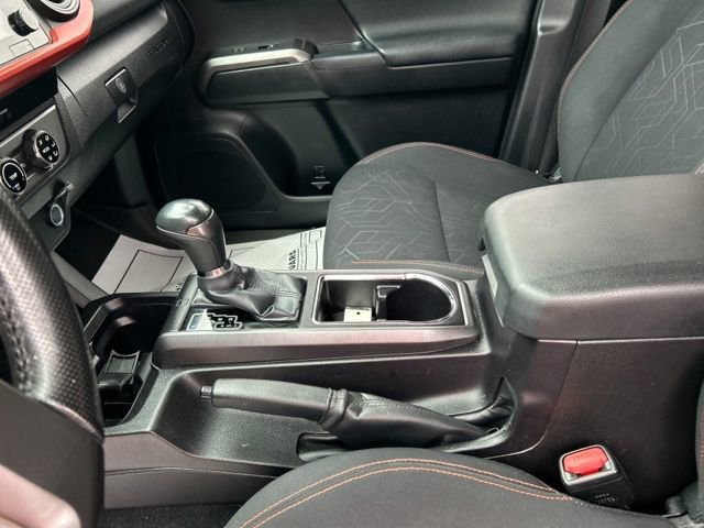 Used 2016 Toyota Tacoma TRD Sport w/ Towing Package AWD/4WD image 26