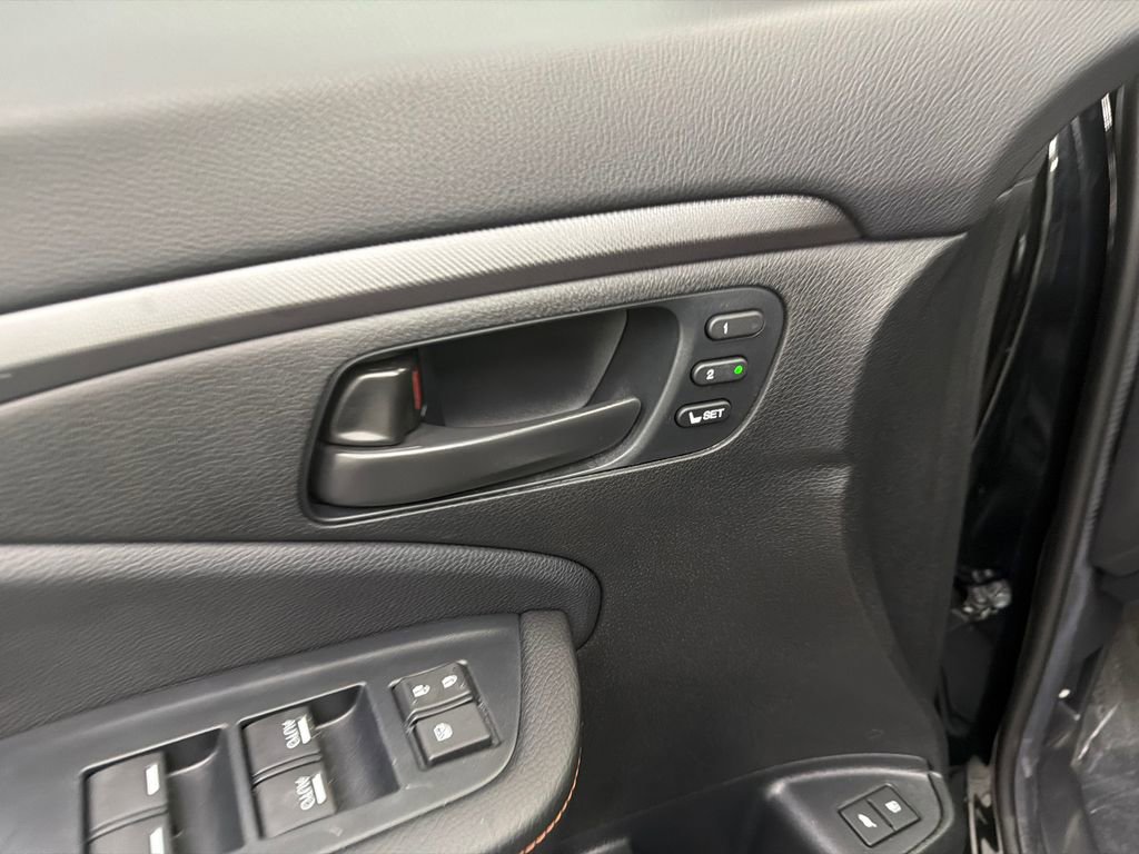 Used 2023 Honda Passport TrailSport image 12