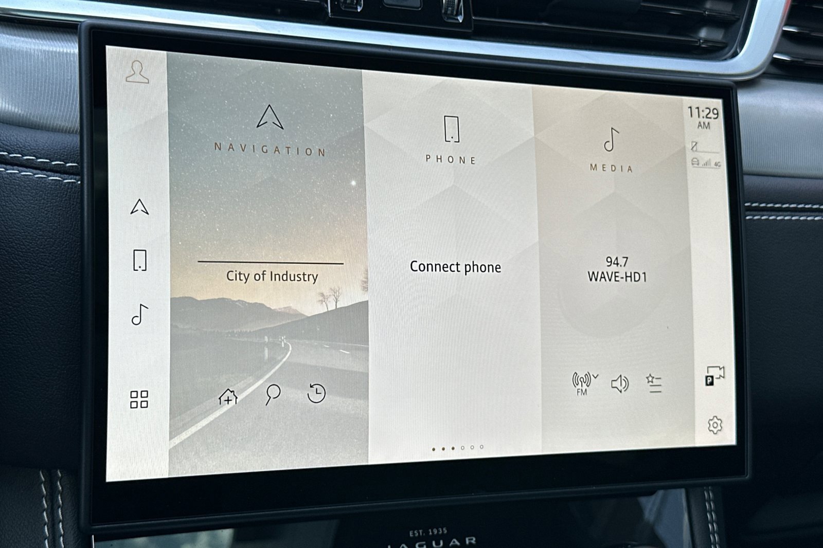 Used 2025 Jaguar F-PACE R-Dynamic S image 21