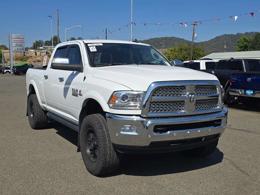 Used 2016 RAM 3500 Laramie w/ Convenience Group AWD/4WD image 18
