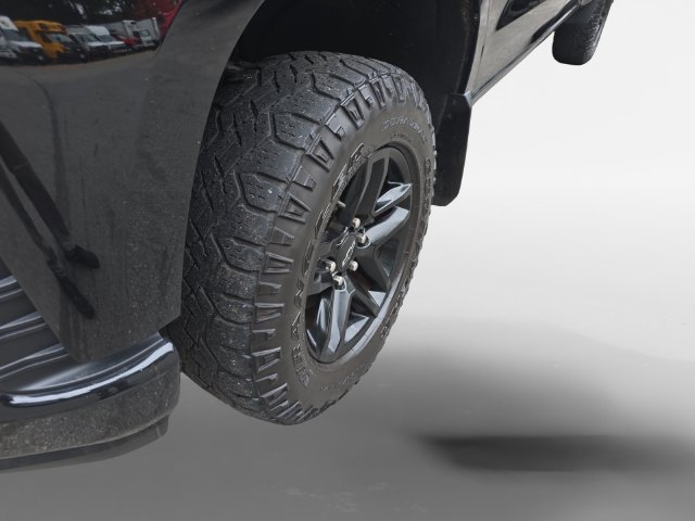 Used 2022 Chevrolet Silverado 1500 Custom Trail Boss w/ LPO, Dark Essentials Package AWD/4WD image 12
