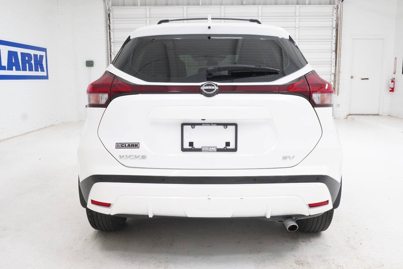 Used 2023 Nissan Kicks SV w/ Exterior Package FWD image 29