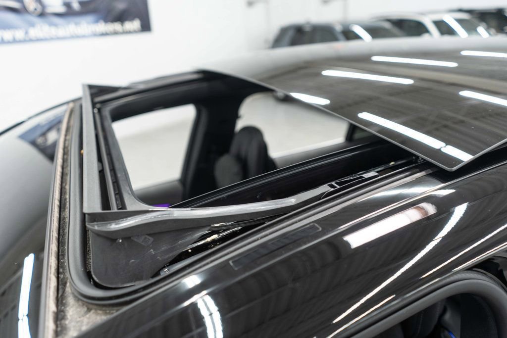 Used 2023 Mercedes-Benz EQS 580 4MATIC SUV w/ Exclusive Trim Package image 47