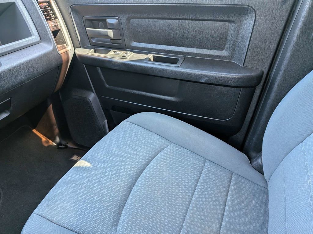 Used 2014 RAM 1500 Express image 16