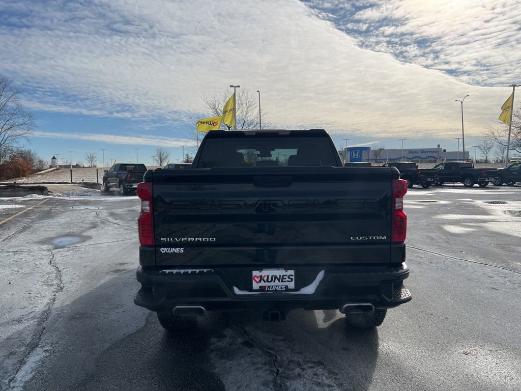 New 2025 Chevrolet Silverado 1500 Custom Trail Boss image 4