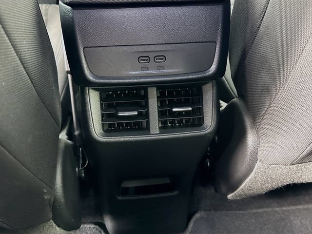 Used 2025 Chevrolet Equinox LT FWD image 25