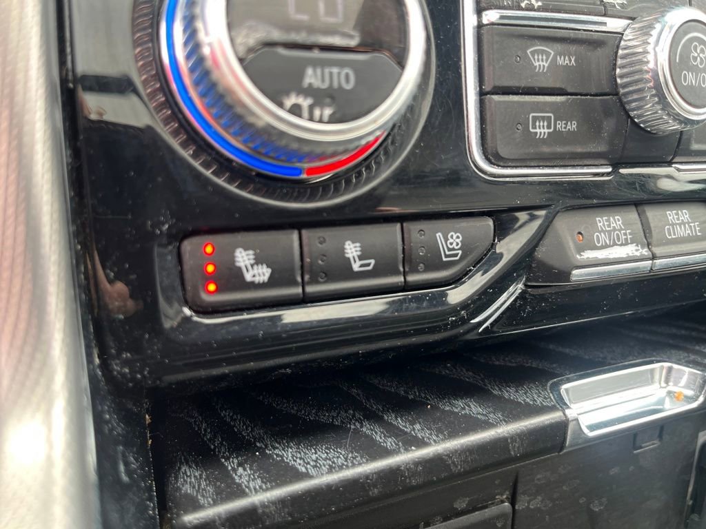 Used 2023 GMC Yukon Denali image 37