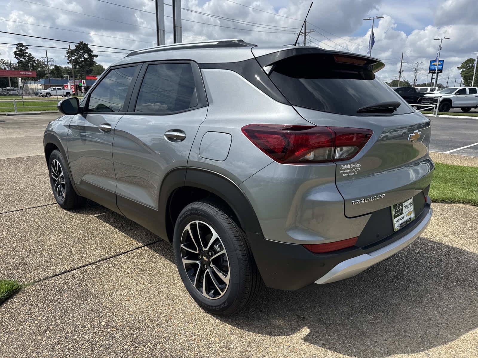 New 2026 Chevrolet TrailBlazer LT w/ Convenience Package FWD image 4