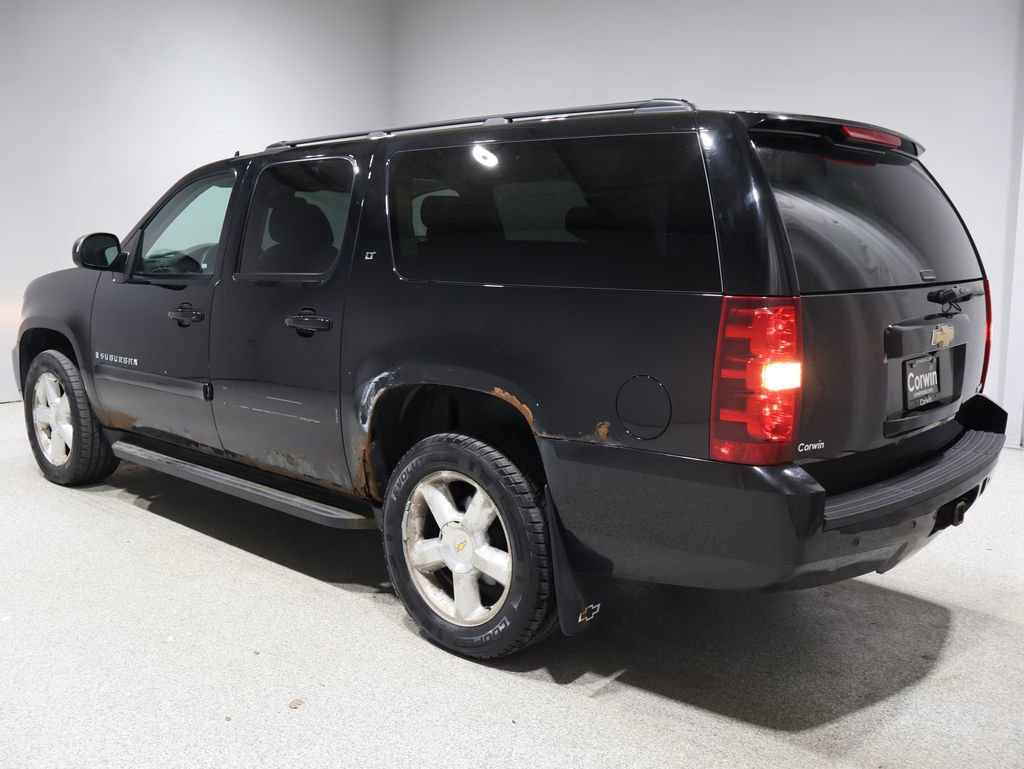 Used 2008 Chevrolet Suburban LT image 9