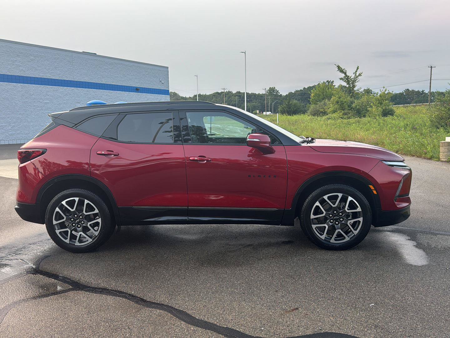 Used 2025 Chevrolet Blazer RS w/ Enhanced Convenience Package AWD/4WD image 6