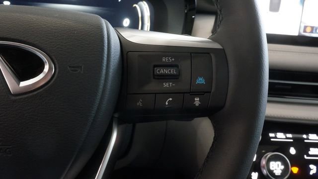 New 2026 INFINITI QX60 Luxe image 18