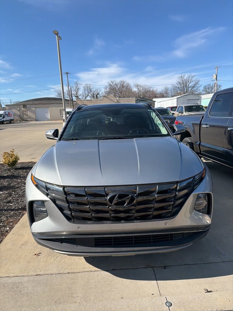 Used 2022 Hyundai Tucson Limited image 2