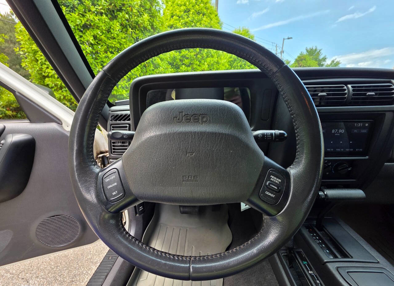 Used 2001 Jeep Cherokee Sport AWD/4WD image 18