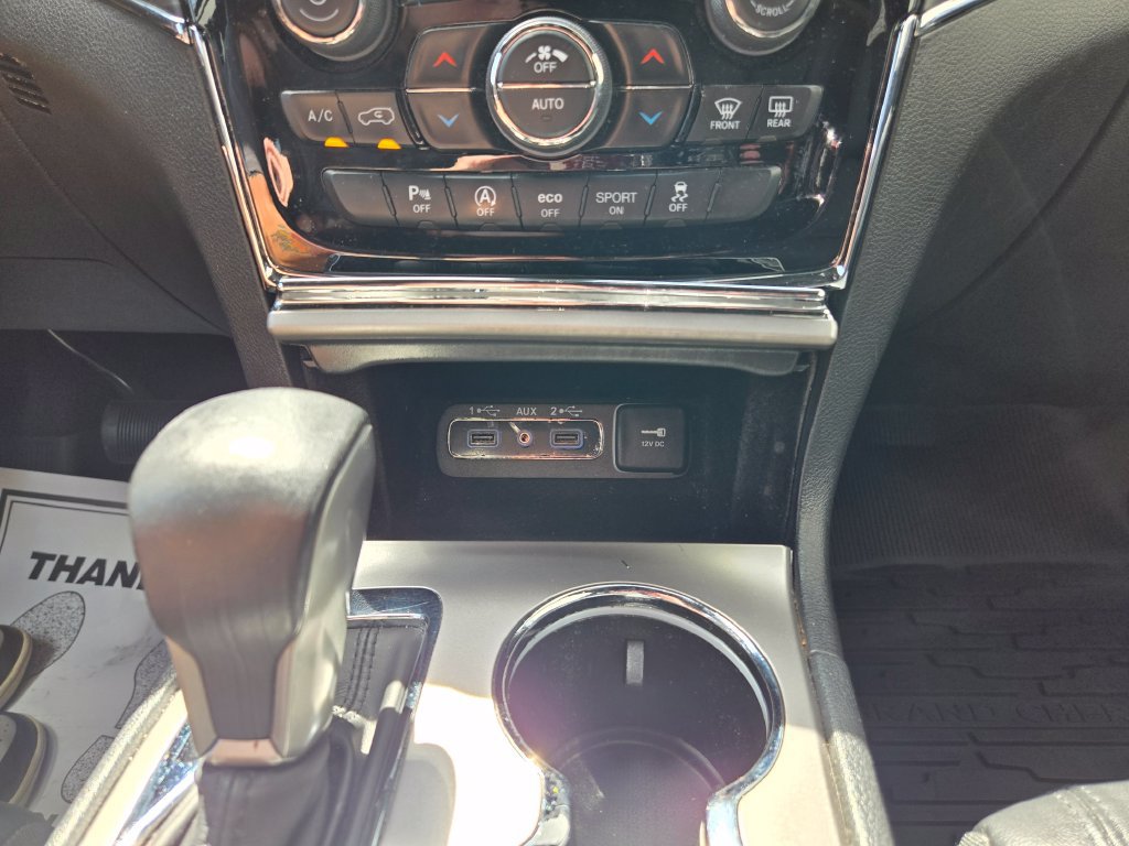 Used 2019 Jeep Grand Cherokee Limited w/ Trailer Tow Group IV AWD/4WD image 29
