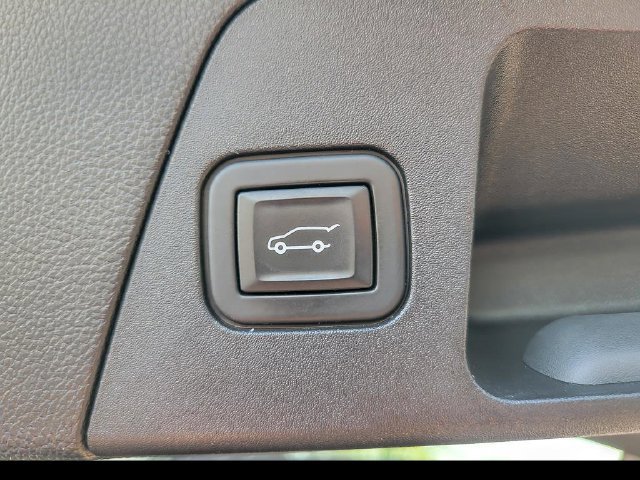 Certified 2020 Buick Envision Essence FWD image 19