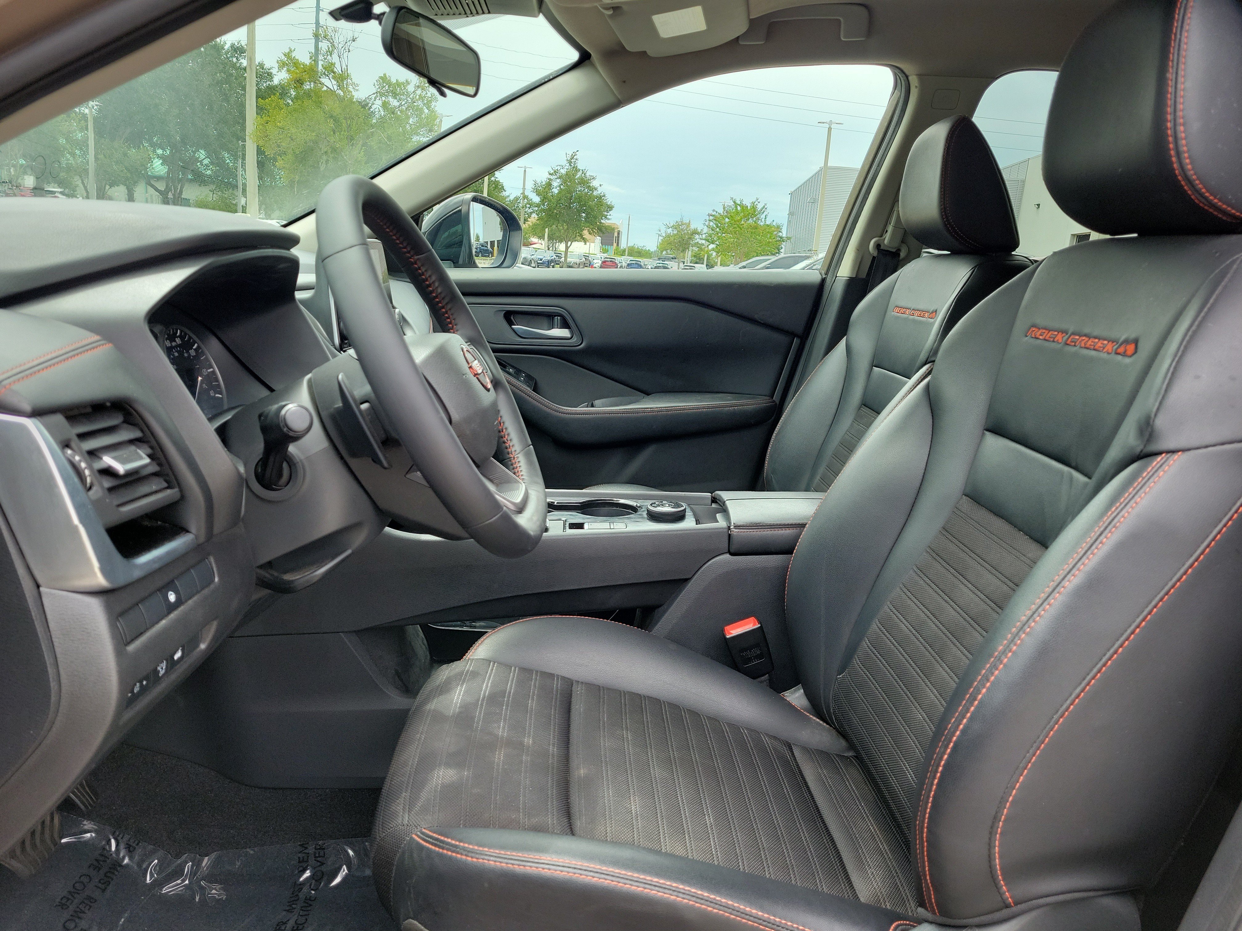 Certified 2025 Nissan Rogue SV AWD/4WD image 13