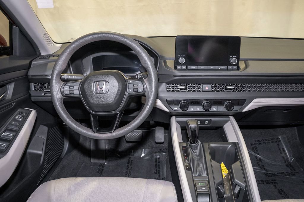 Used 2023 Honda Accord EX image 2