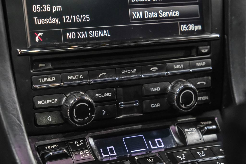 Used 2016 Porsche 911 Carrera Black Edition image 27