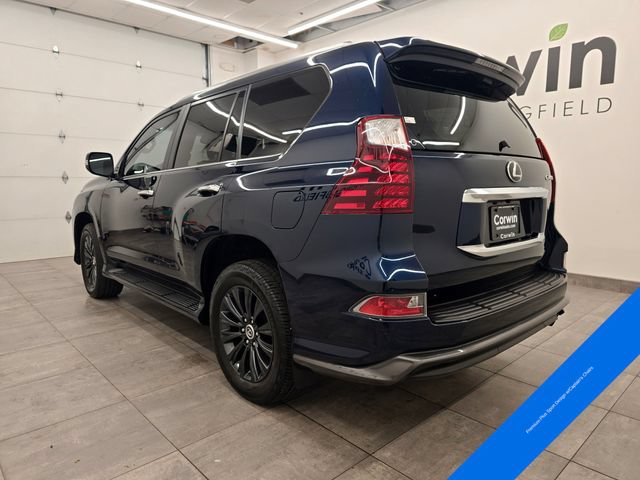 Used 2022 Lexus GX 460 Premium w/ Accessory Package AWD/4WD image 3