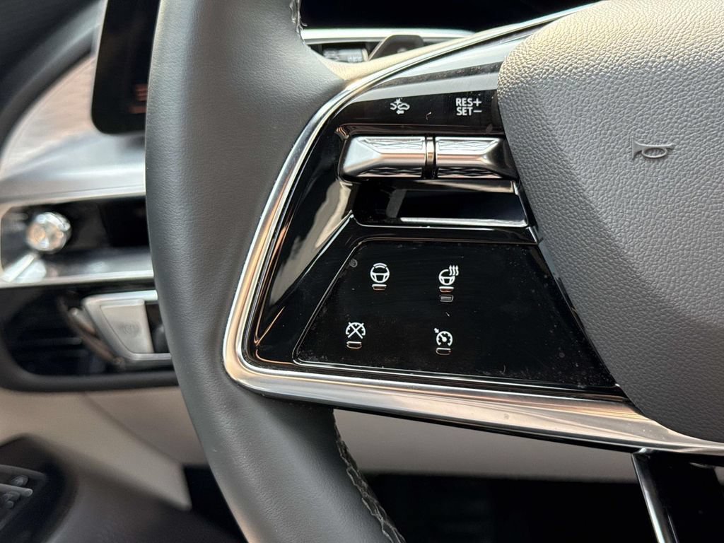 Certified 2024 Cadillac Lyriq Sport AWD/4WD image 37